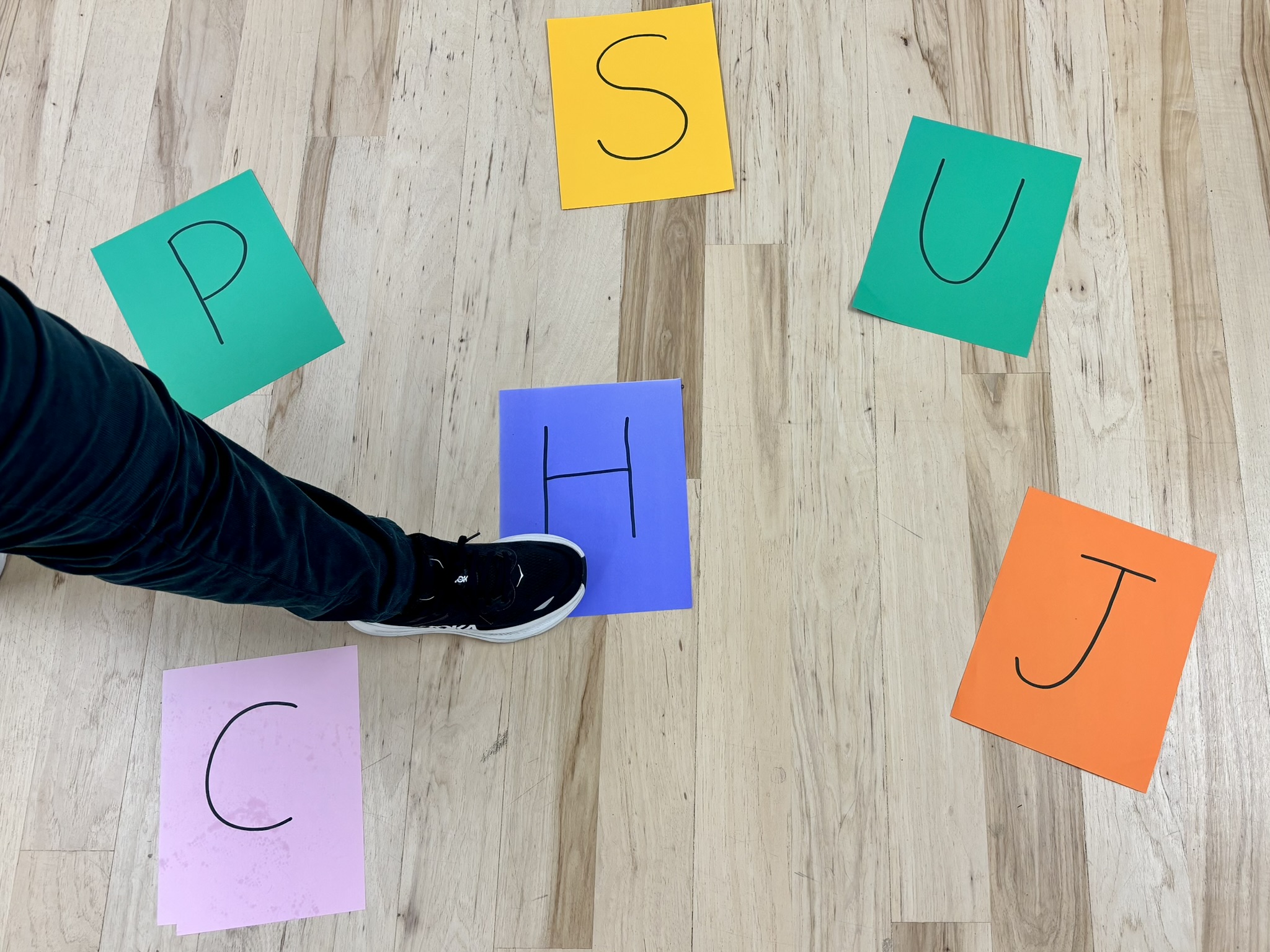 Stomp the Letter image